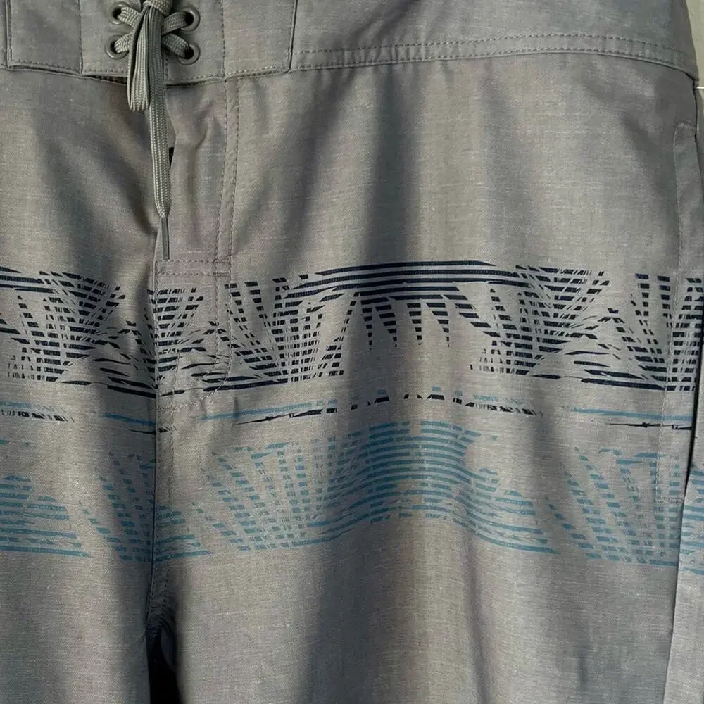 *NWOT Men’s Travis Mathew Treeline Boardshorts Heather Sleet – Sz 42